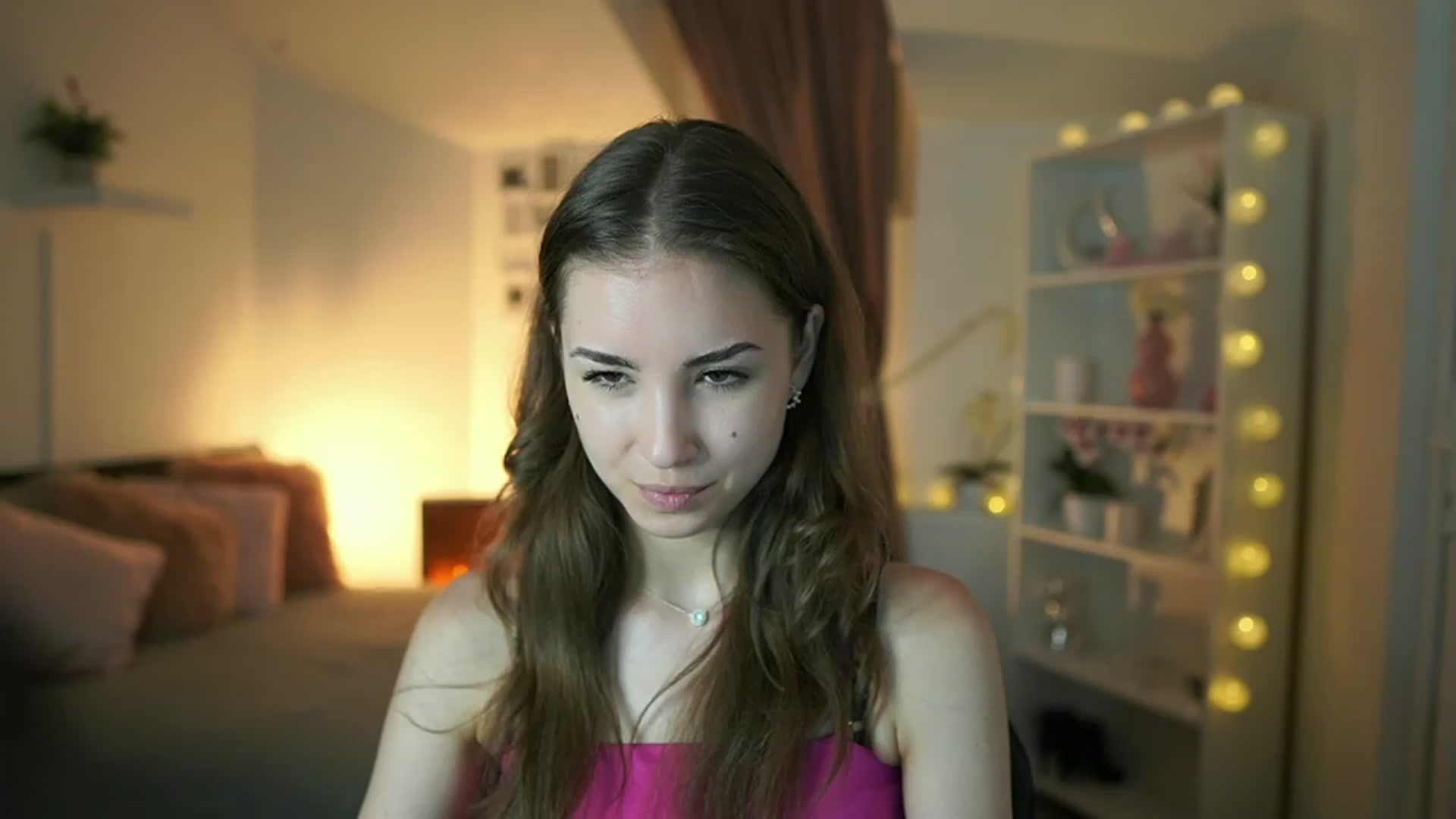 Gallery image thumbnail from Shy_jane's myfreecams stream on, 05/14/2023, 17:46 image 3 of 20