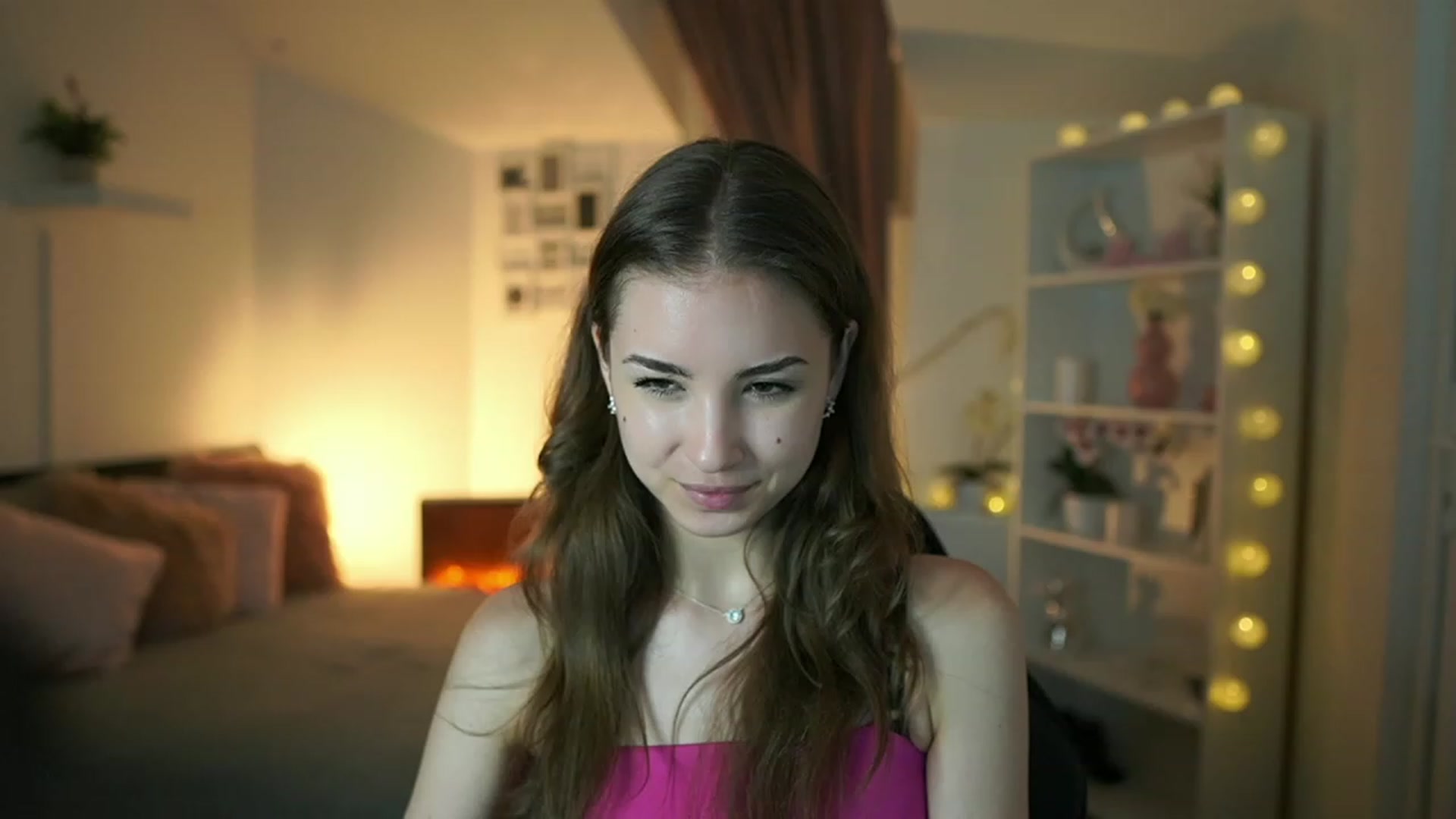 Gallery image thumbnail from Shy_jane's myfreecams stream on, 05/14/2023, 17:46 image 9 of 20