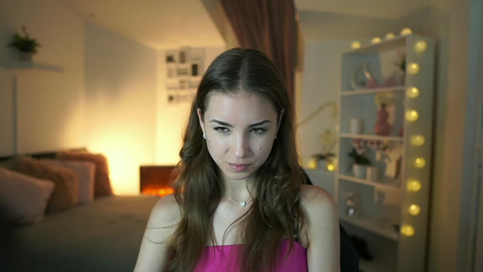 Gallery image thumbnail from Shy_jane's myfreecams stream on, 05/14/2023, 17:46 image 8 of 20