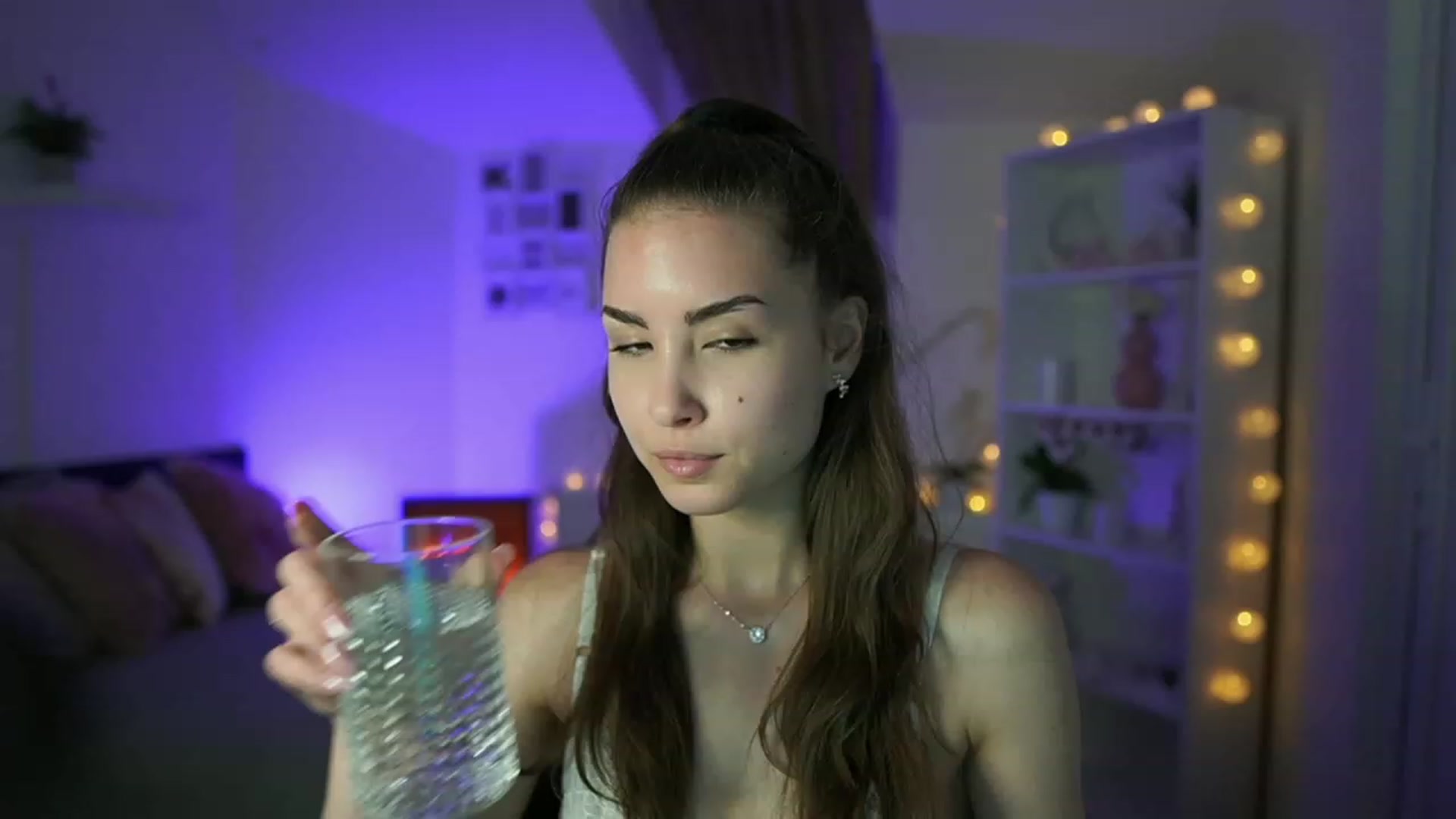 Gallery image thumbnail from Shy_jane's myfreecams stream on, 05/15/2023, 15:57 image 13 of 20