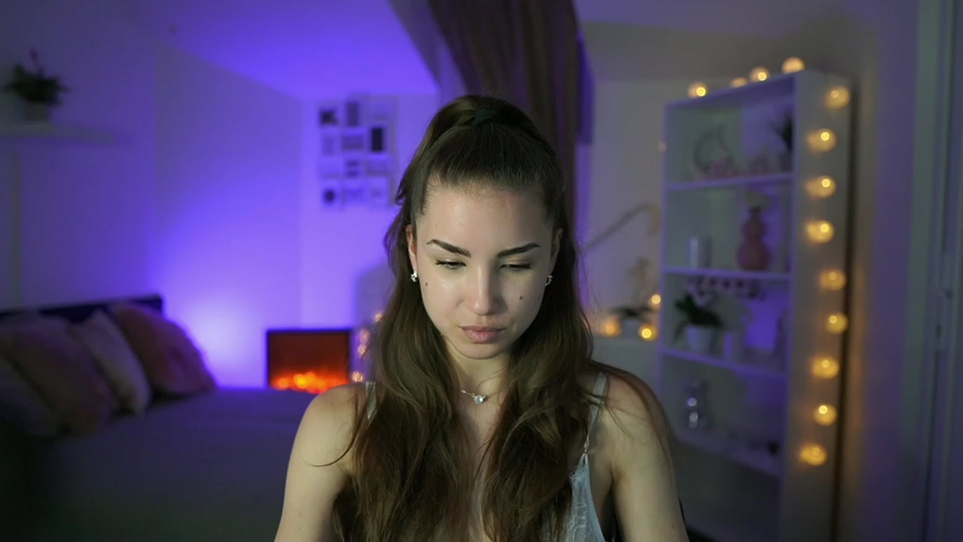 Gallery image thumbnail from Shy_jane's myfreecams stream on, 05/15/2023, 15:57 image 6 of 20