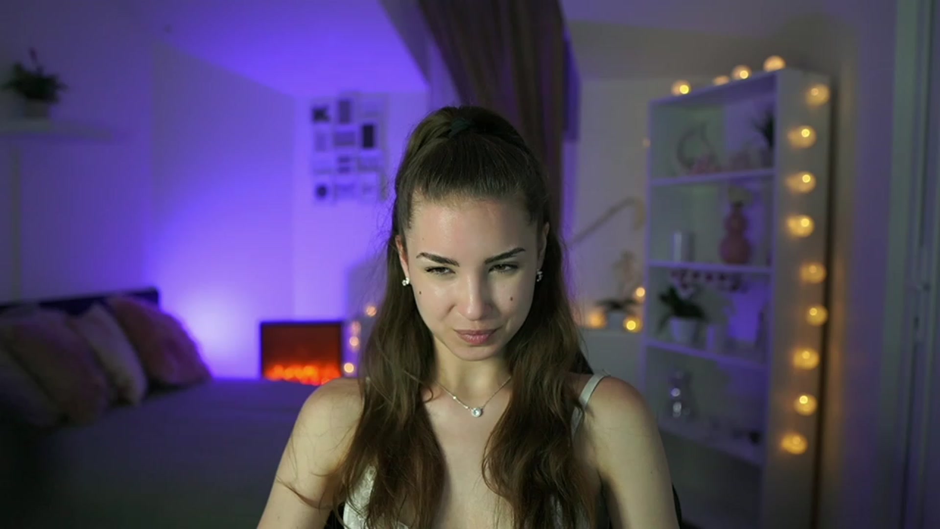 Gallery image thumbnail from Shy_jane's myfreecams stream on, 05/15/2023, 15:57 image 15 of 20