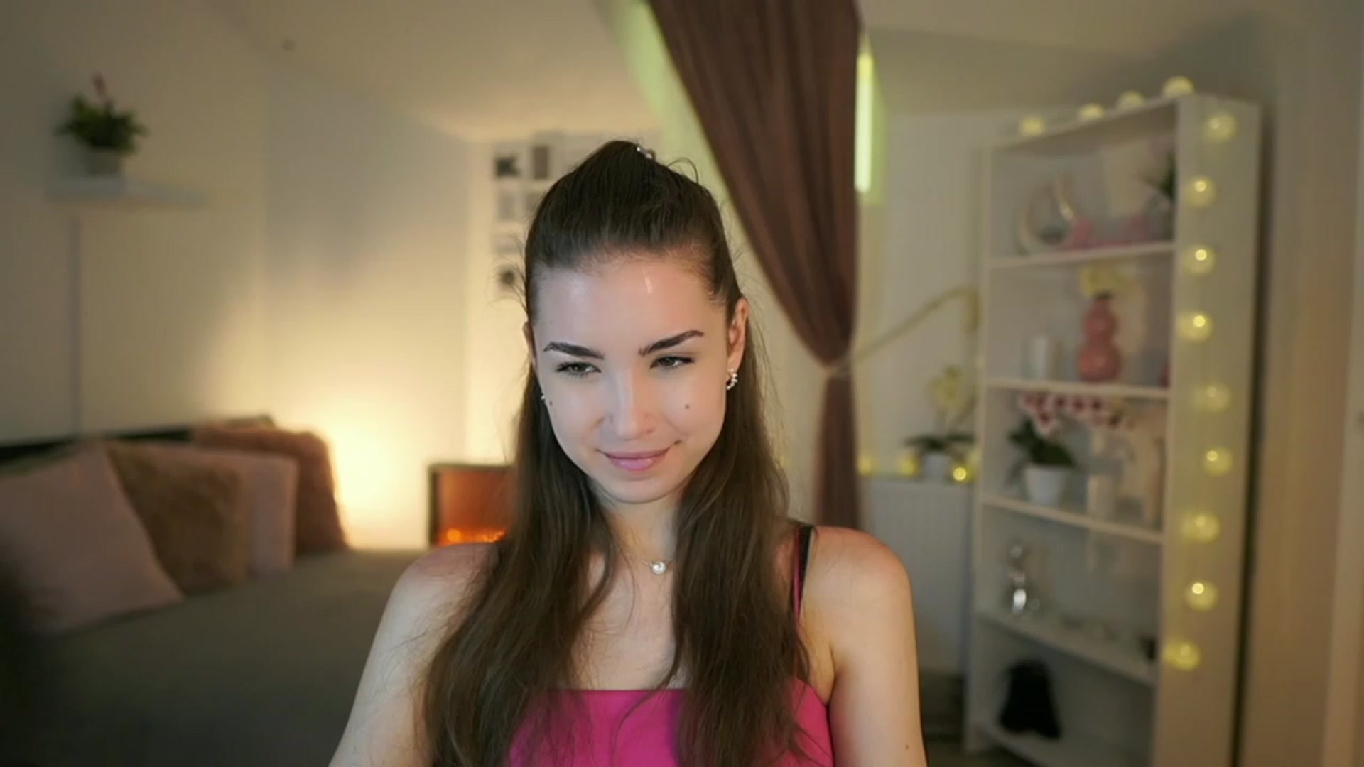 Gallery image thumbnail from Shy_jane's myfreecams stream on, 05/18/2023, 13:57 image 19 of 20