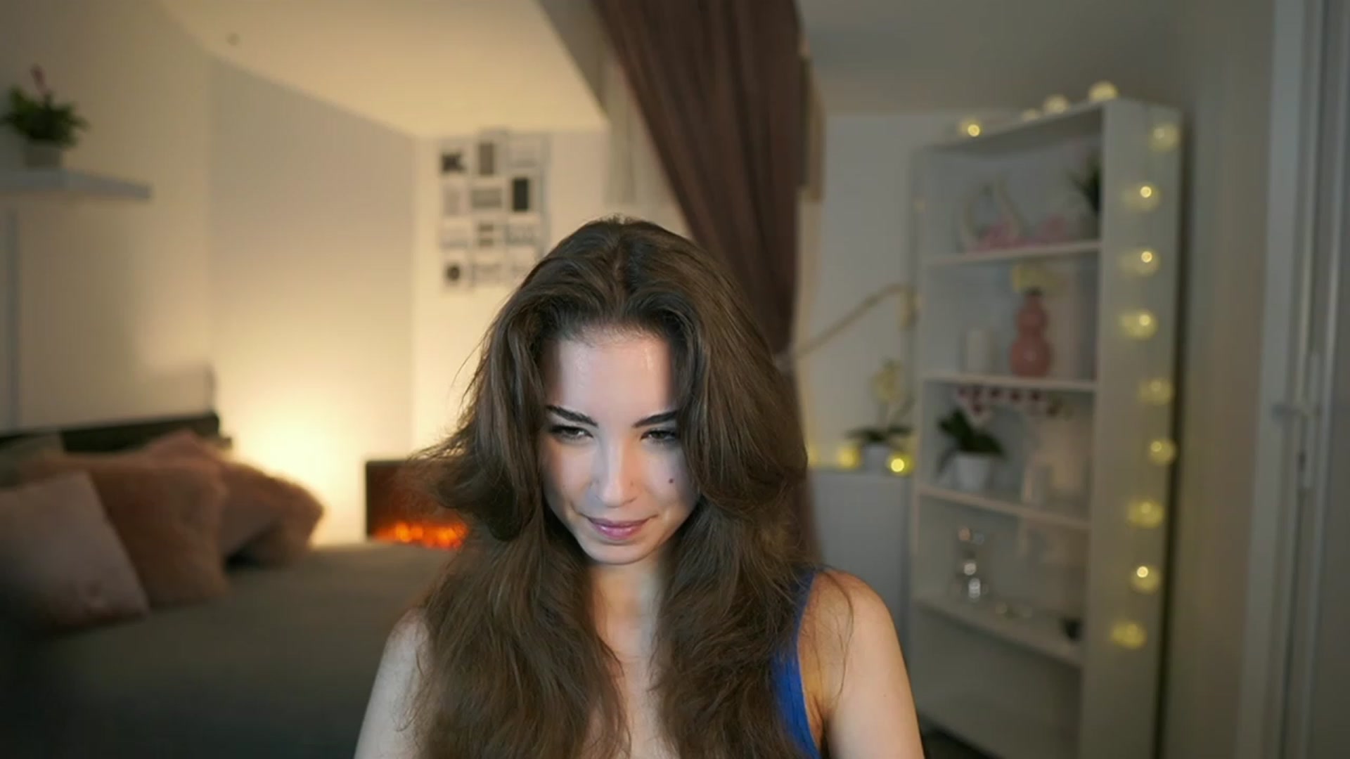 Gallery image thumbnail from Shy_jane's myfreecams stream on, 05/26/2023, 09:03 image 8 of 20