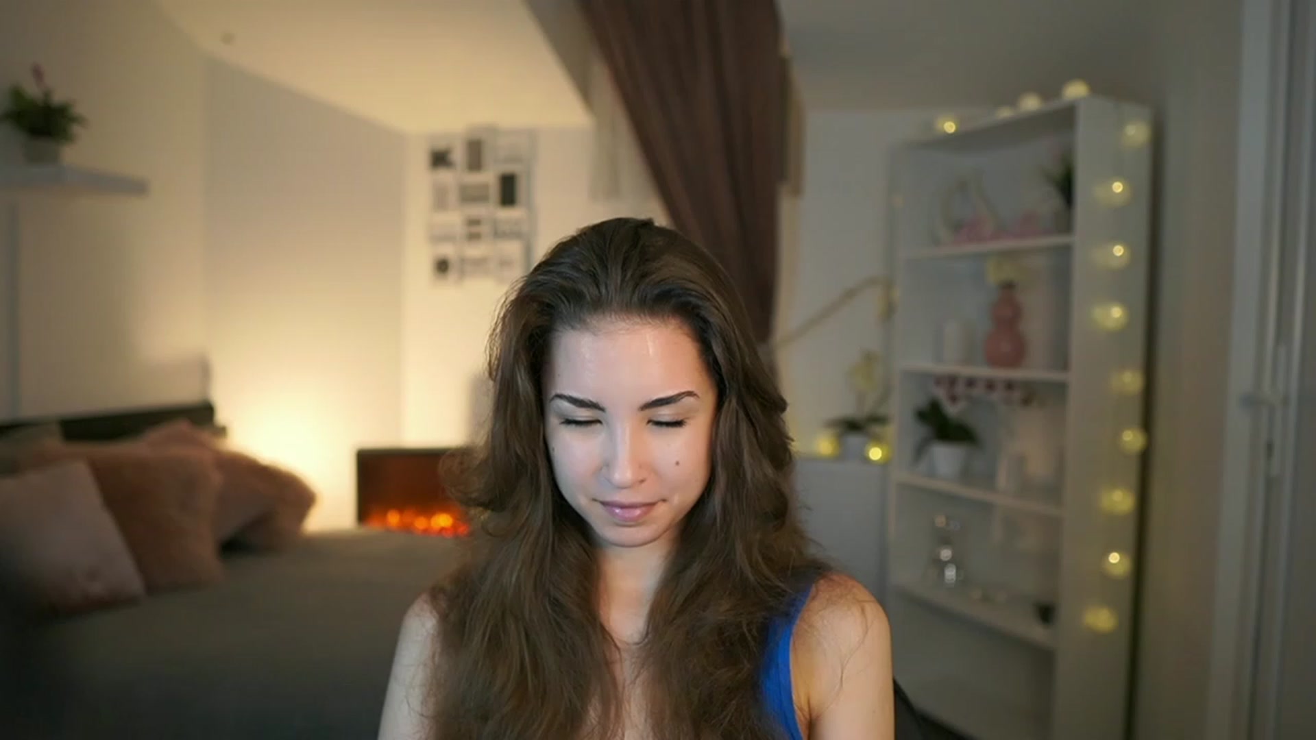 Gallery image thumbnail from Shy_jane's myfreecams stream on, 05/26/2023, 09:03 image 17 of 20
