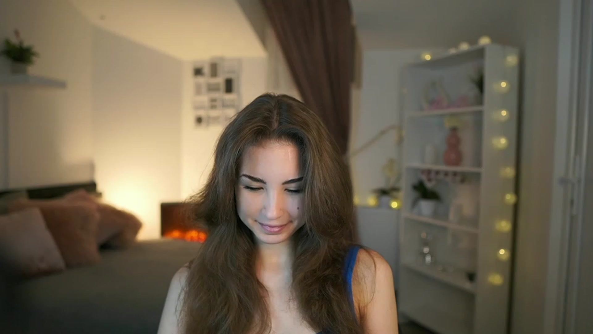 Gallery image thumbnail from Shy_jane's myfreecams stream on, 05/26/2023, 09:03 image 3 of 20
