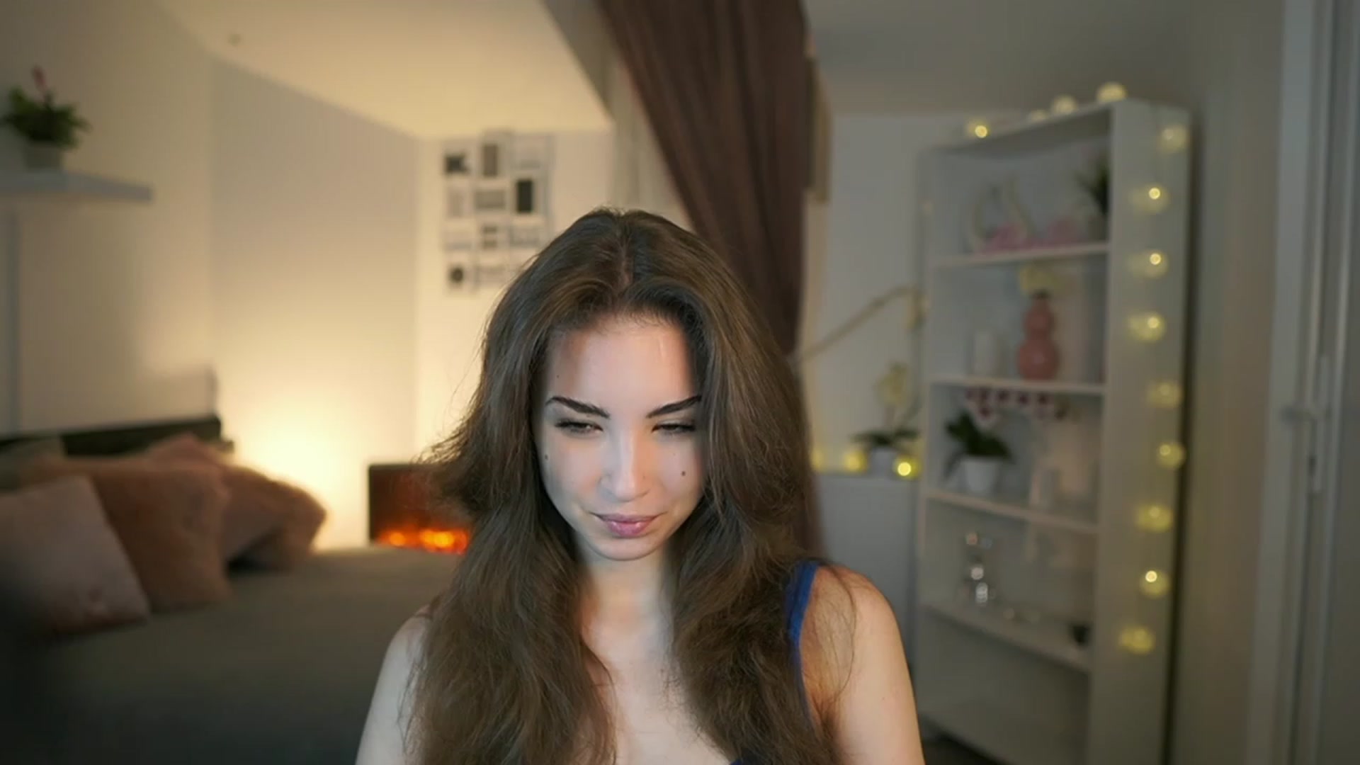 Gallery image thumbnail from Shy_jane's myfreecams stream on, 05/26/2023, 09:03 image 2 of 20