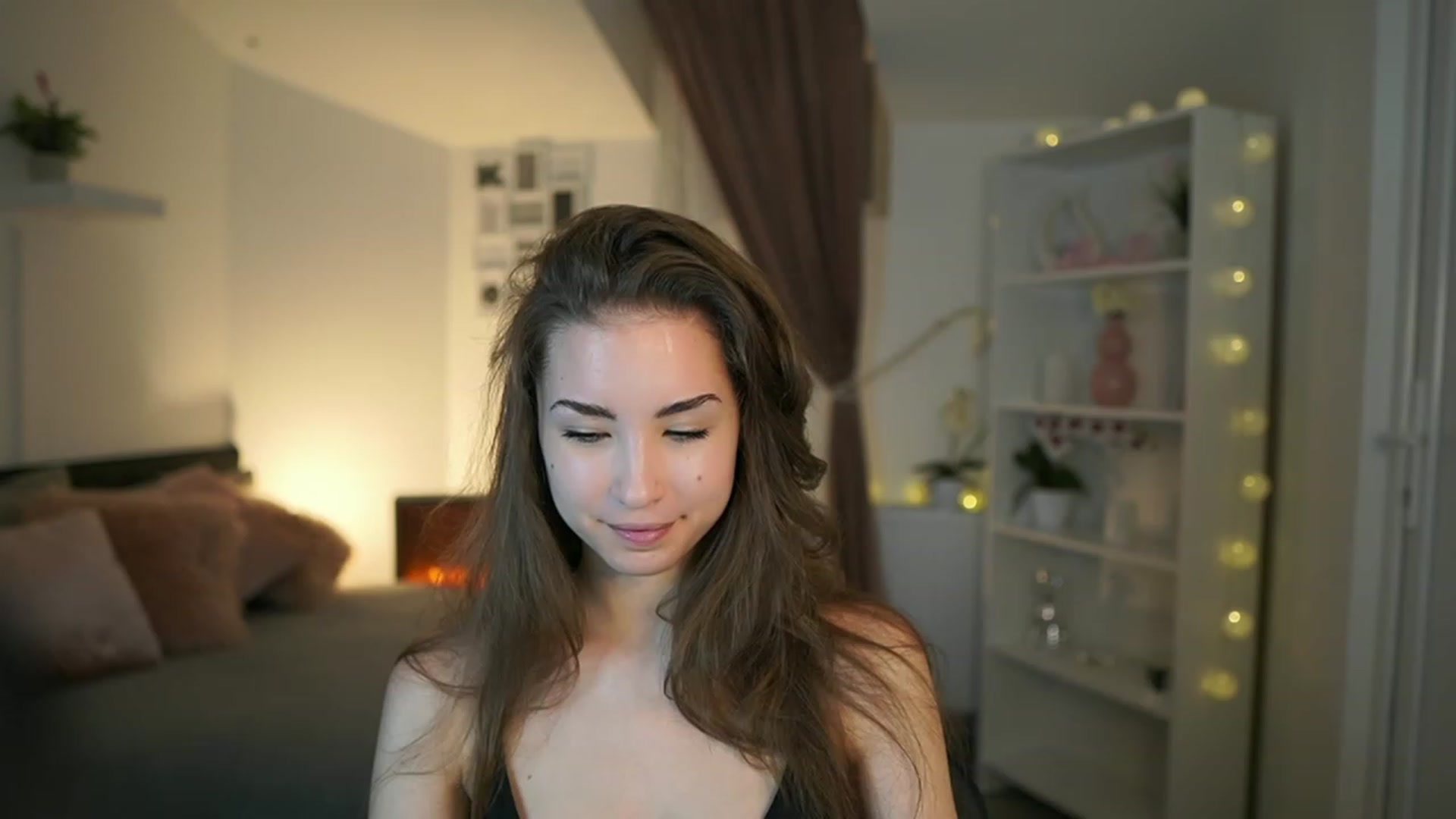 Gallery image thumbnail from Shy_jane's myfreecams stream on, 05/26/2023, 09:54 image 14 of 20