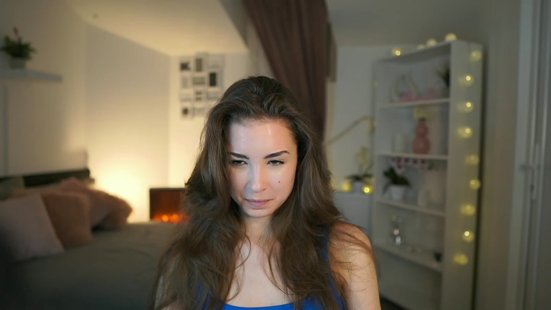 Gallery image thumbnail from Shy_jane's myfreecams stream on, 05/26/2023, 11:10 image 1 of 20
