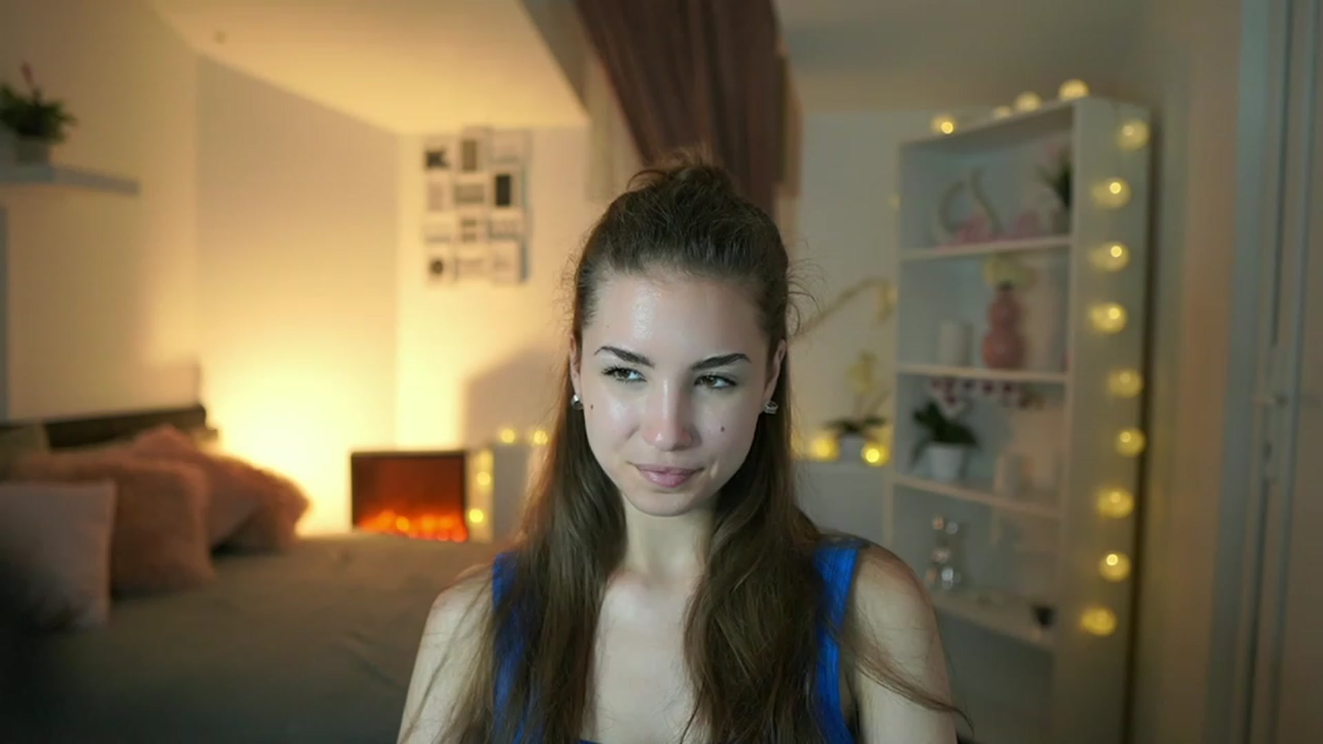 Gallery image thumbnail from Shy_jane's myfreecams stream on, 05/26/2023, 16:44 image 10 of 20