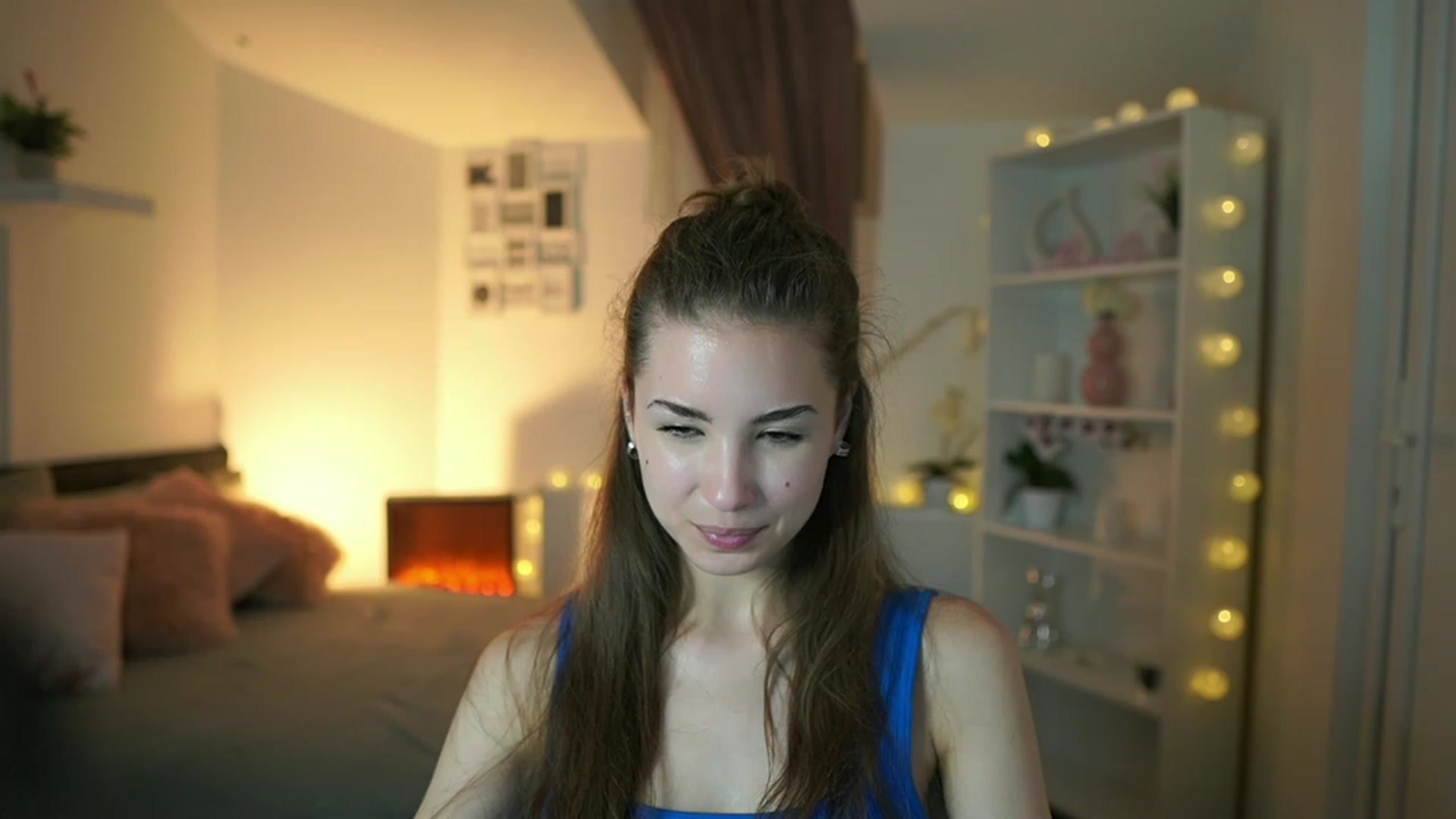 Gallery image thumbnail from Shy_jane's myfreecams stream on, 05/26/2023, 16:44 image 4 of 20