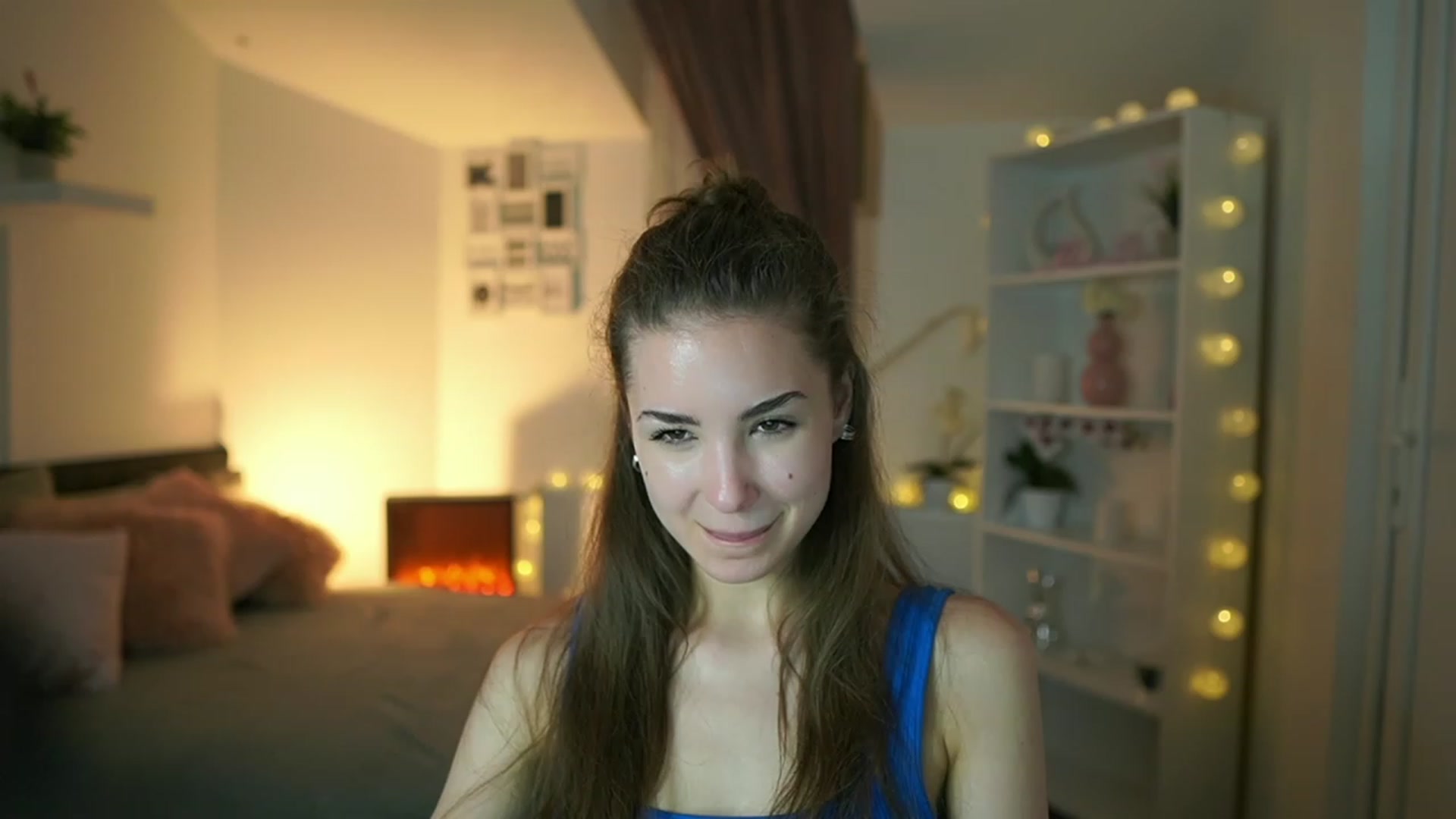 Gallery image thumbnail from Shy_jane's myfreecams stream on, 05/26/2023, 16:44 image 3 of 20