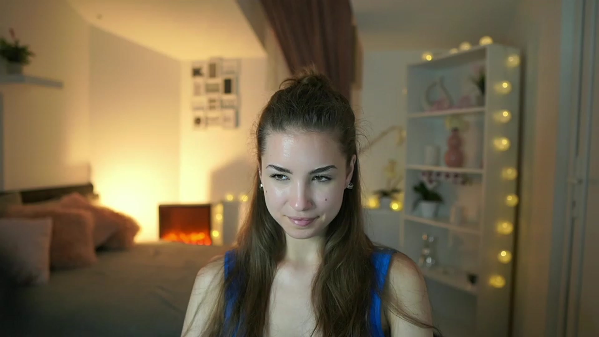 Gallery image thumbnail from Shy_jane's myfreecams stream on, 05/26/2023, 16:44 image 12 of 20