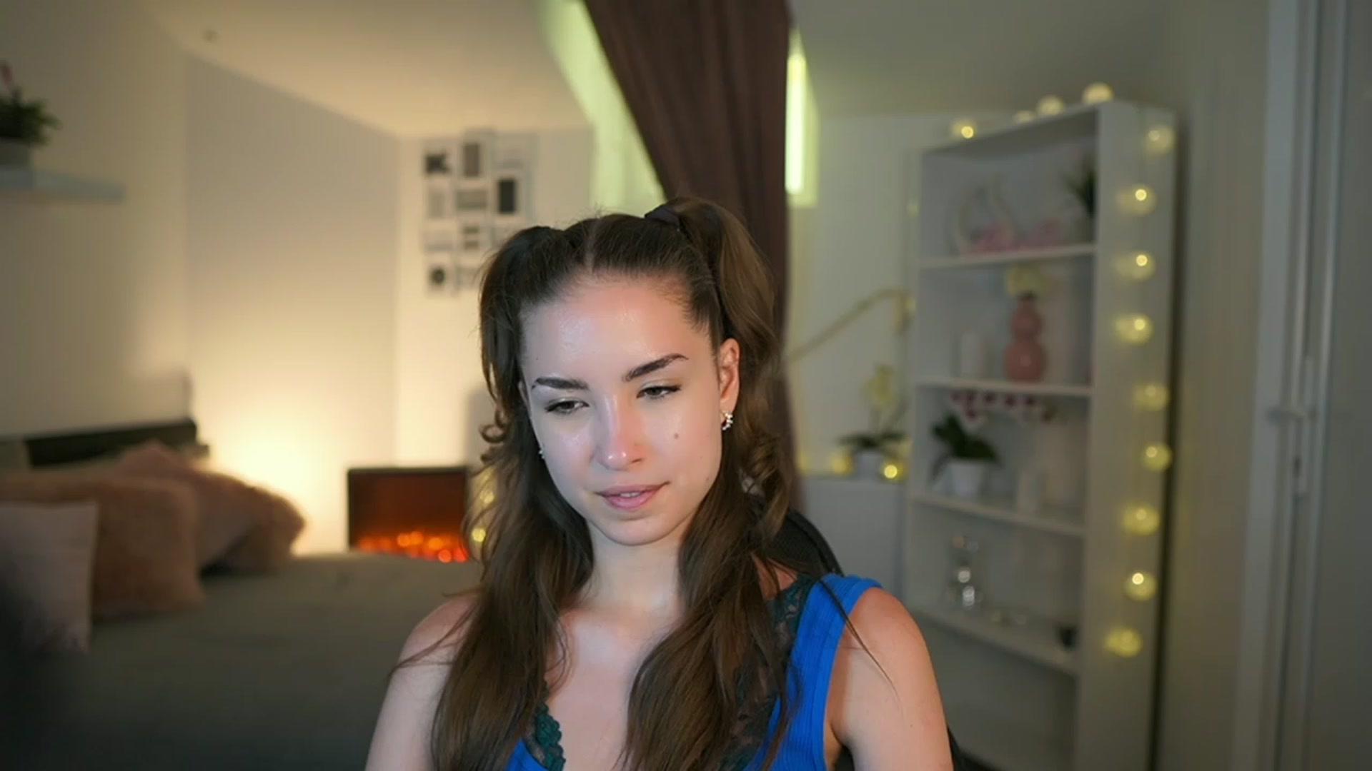 Gallery image thumbnail from Shy_jane's myfreecams stream on, 05/28/2023, 14:57 image 17 of 20
