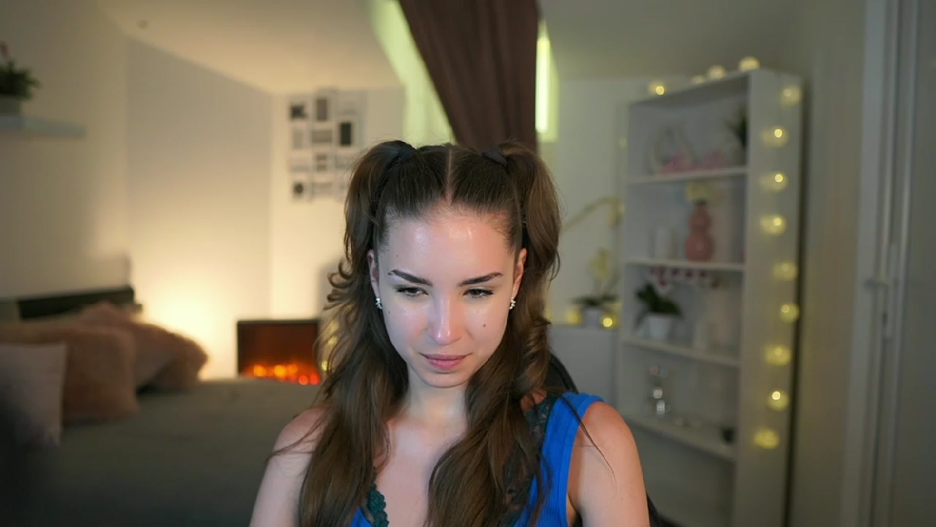 Gallery image thumbnail from Shy_jane's myfreecams stream on, 05/28/2023, 14:57 image 11 of 20