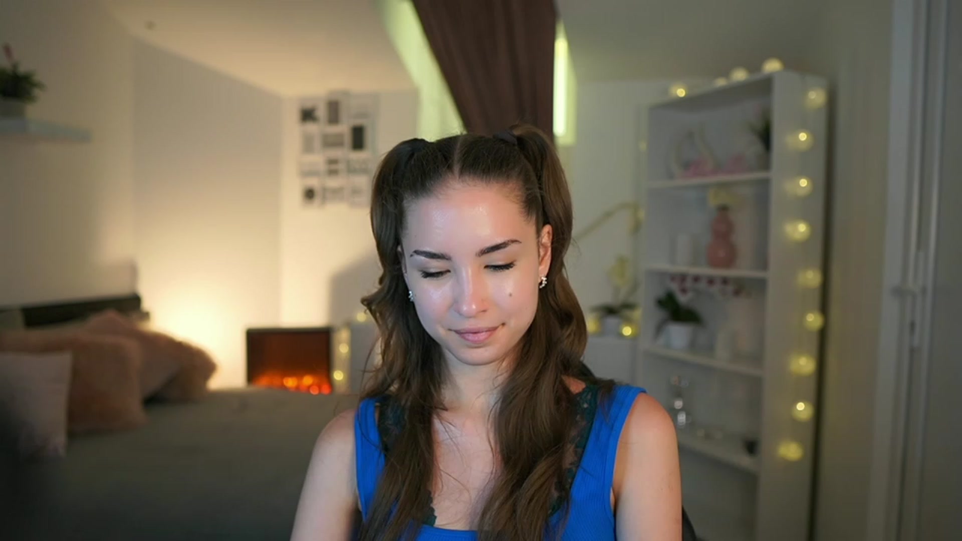 Gallery image thumbnail from Shy_jane's myfreecams stream on, 05/28/2023, 16:15 image 7 of 20