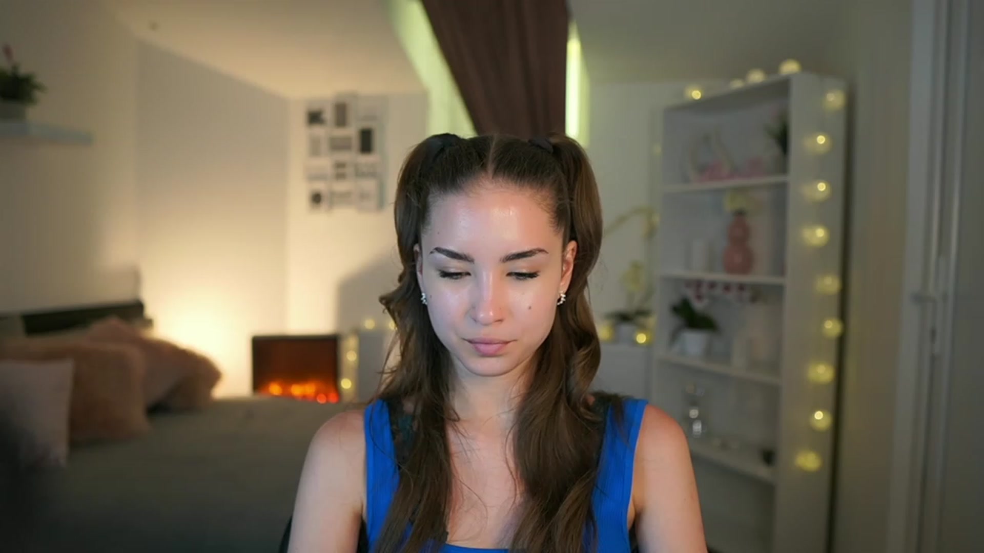 Gallery image thumbnail from Shy_jane's myfreecams stream on, 05/28/2023, 16:15 image 2 of 20