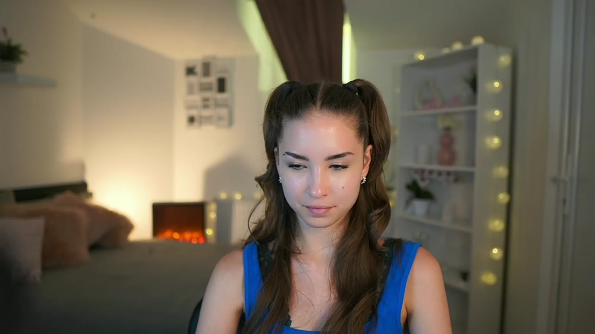 Gallery image thumbnail from Shy_jane's myfreecams stream on, 05/28/2023, 16:15 image 8 of 20