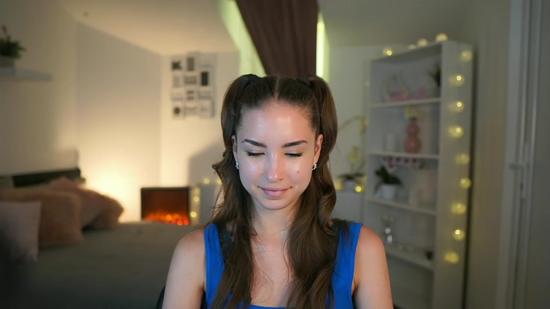Gallery image thumbnail from Shy_jane's myfreecams stream on, 05/28/2023, 16:15 image 3 of 20