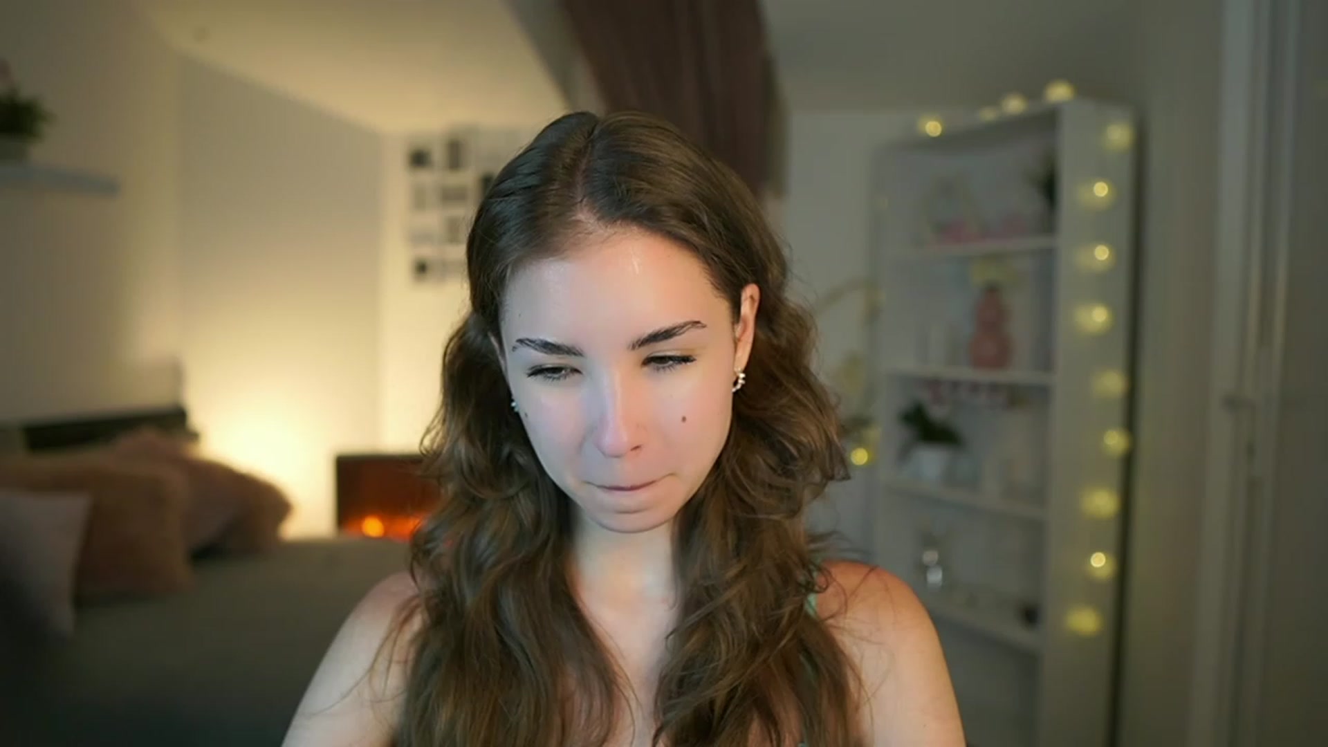 Gallery image thumbnail from Shy_jane's myfreecams stream on, 05/30/2023, 14:36 image 10 of 20