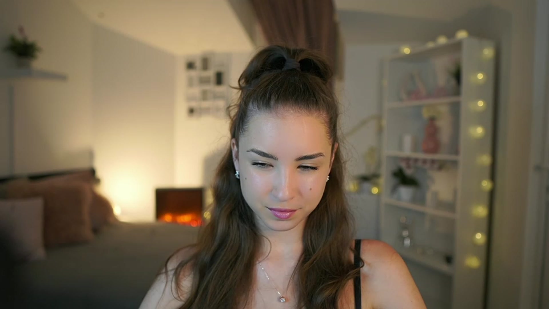 Gallery image thumbnail from Shy_jane's myfreecams stream on, 06/01/2023, 09:42 image 20 of 20