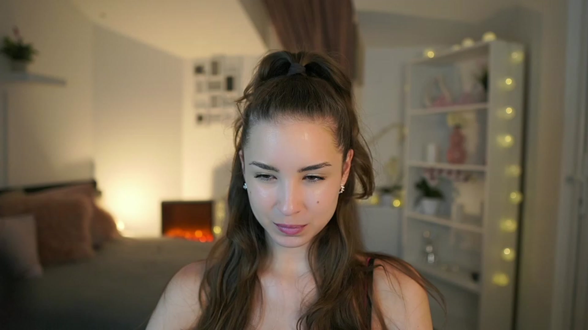 Gallery image thumbnail from Shy_jane's myfreecams stream on, 06/01/2023, 14:32 image 1 of 20