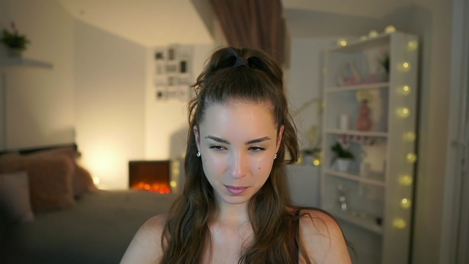 Gallery image thumbnail from Shy_jane's myfreecams stream on, 06/01/2023, 14:32 image 7 of 20