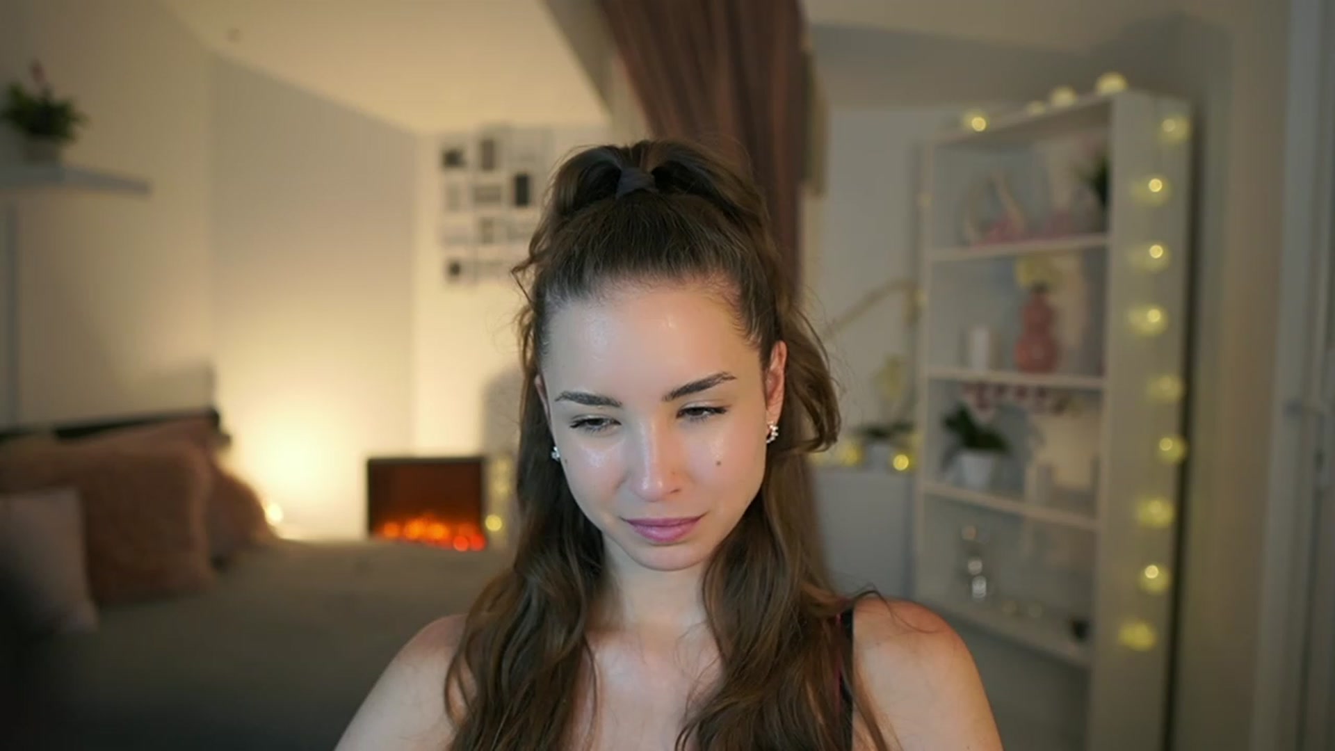 Gallery image thumbnail from Shy_jane's myfreecams stream on, 06/01/2023, 14:32 image 13 of 20