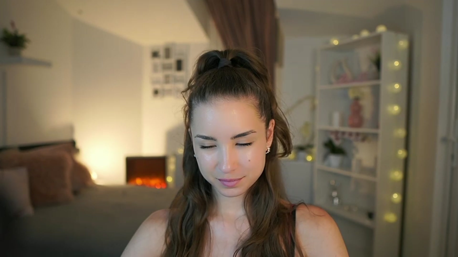 Gallery image thumbnail from Shy_jane's myfreecams stream on, 06/01/2023, 14:32 image 16 of 20