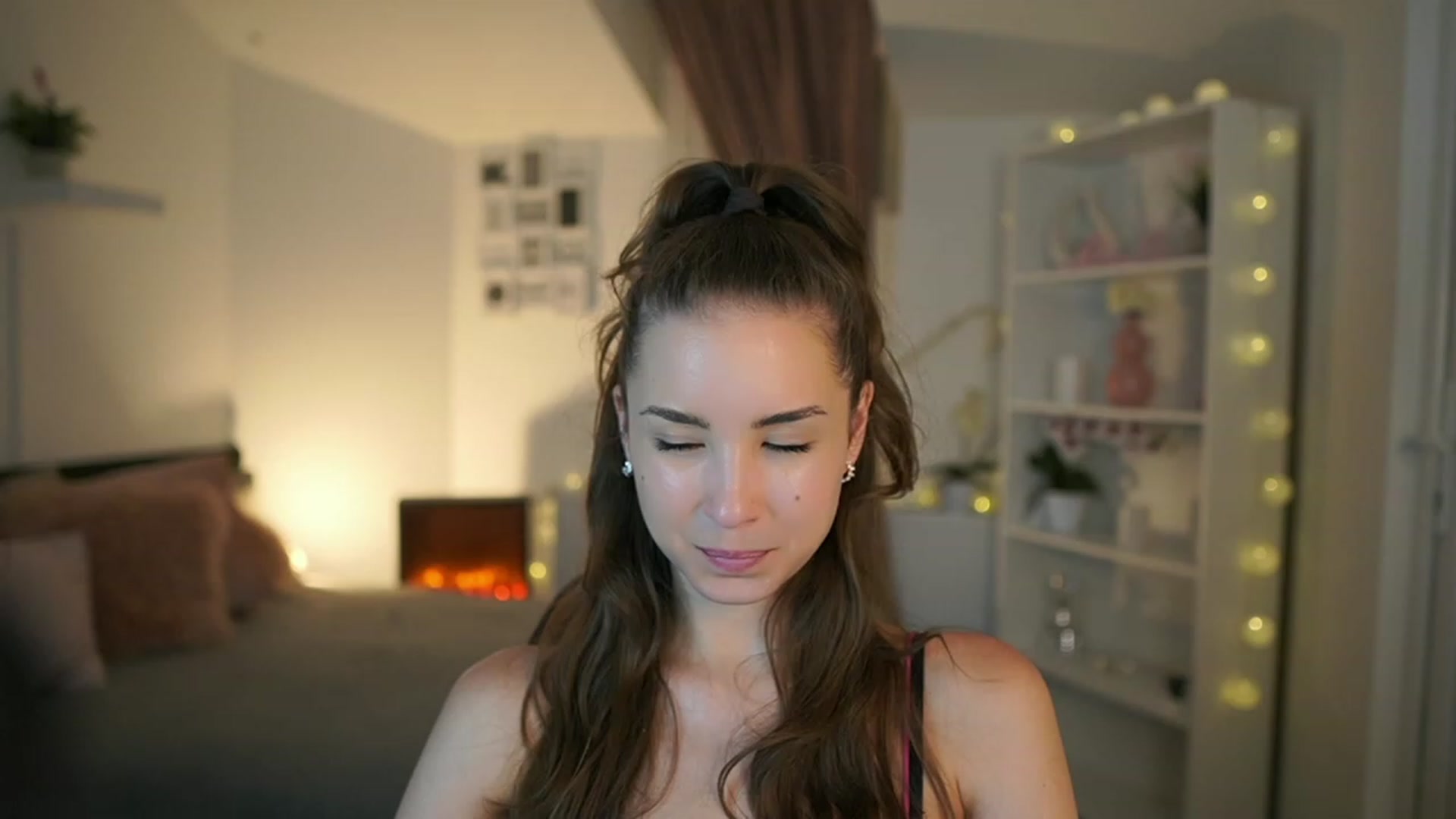 Gallery image thumbnail from Shy_jane's myfreecams stream on, 06/01/2023, 14:57 image 2 of 20