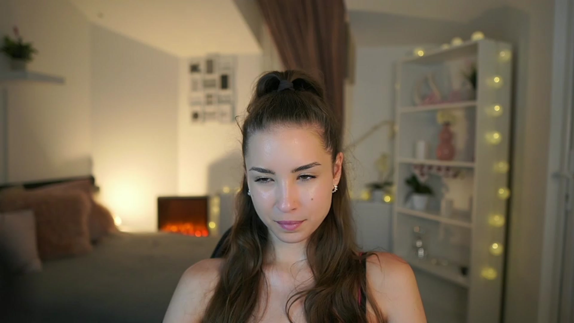 Gallery image thumbnail from Shy_jane's myfreecams stream on, 06/01/2023, 14:57 image 7 of 20