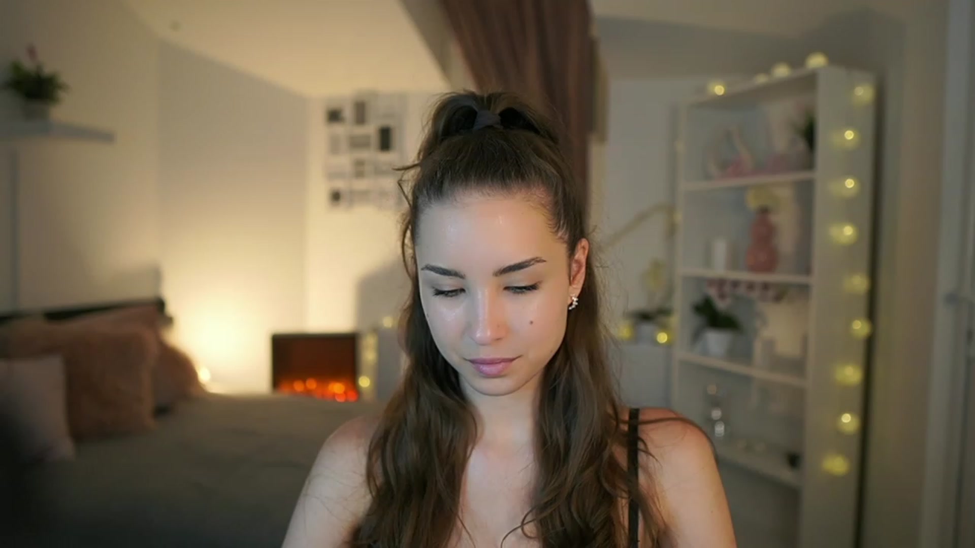 Gallery image thumbnail from Shy_jane's myfreecams stream on, 06/01/2023, 15:52 image 16 of 20