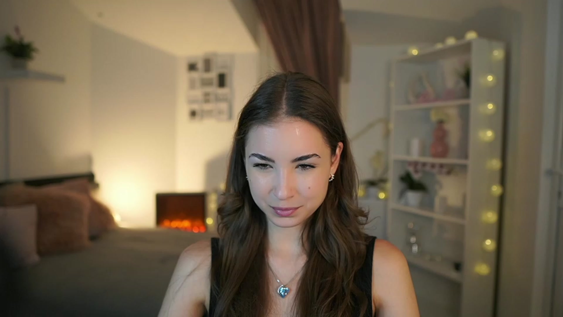 Gallery image thumbnail from Shy_jane's myfreecams stream on, 06/04/2023, 11:38 image 6 of 20