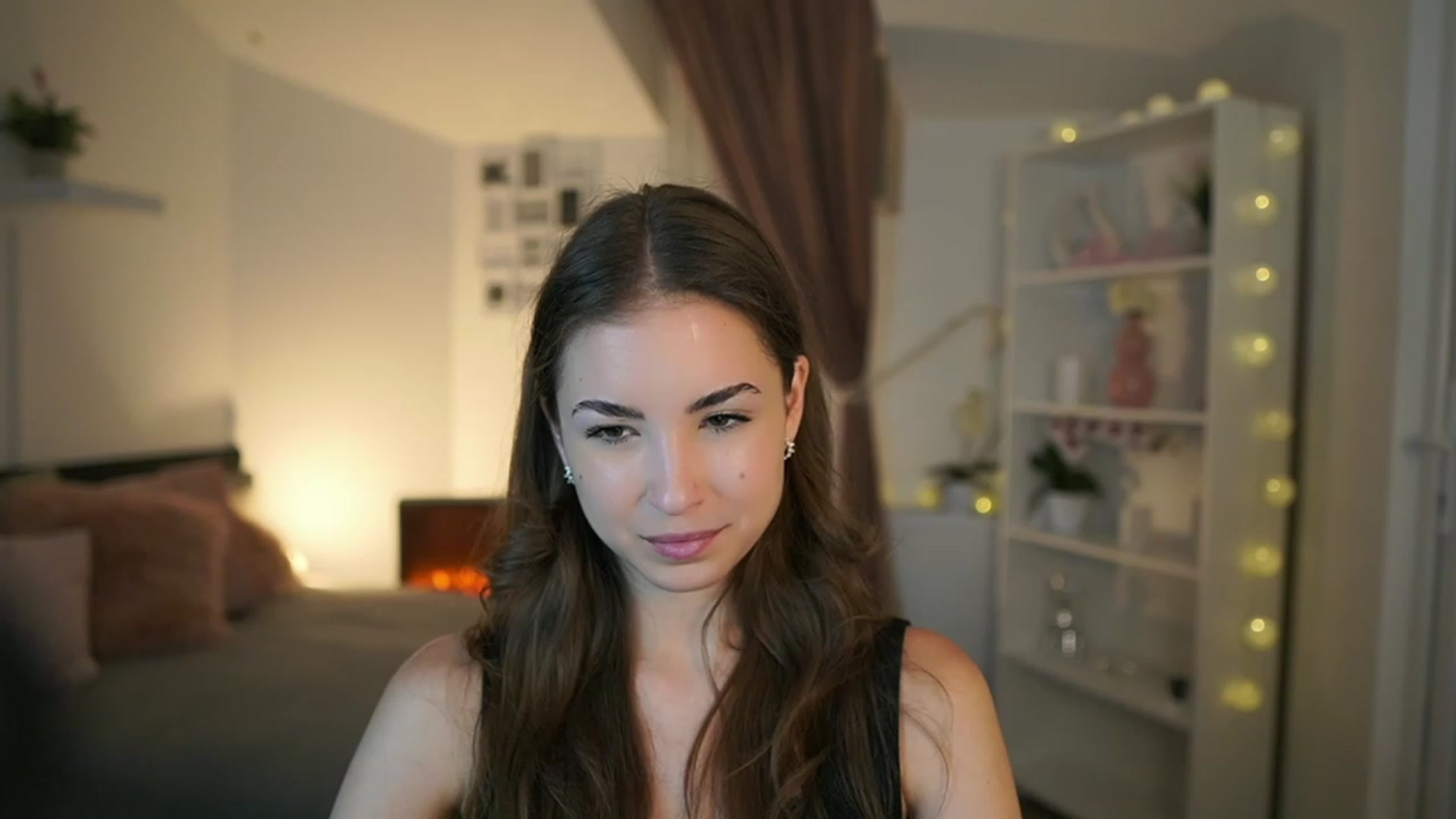 Gallery image thumbnail from Shy_jane's myfreecams stream on, 06/04/2023, 11:38 image 8 of 20