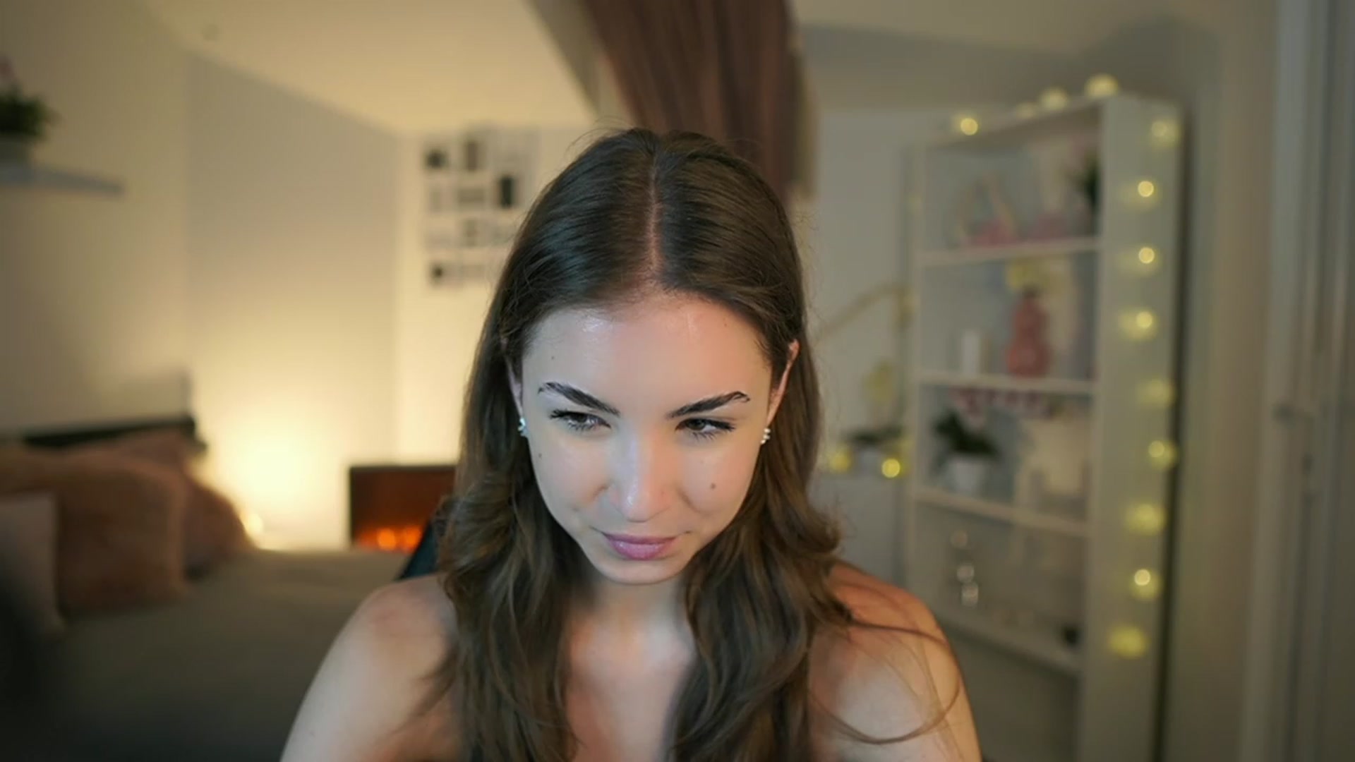 Gallery image thumbnail from Shy_jane's myfreecams stream on, 06/04/2023, 11:38 image 19 of 20