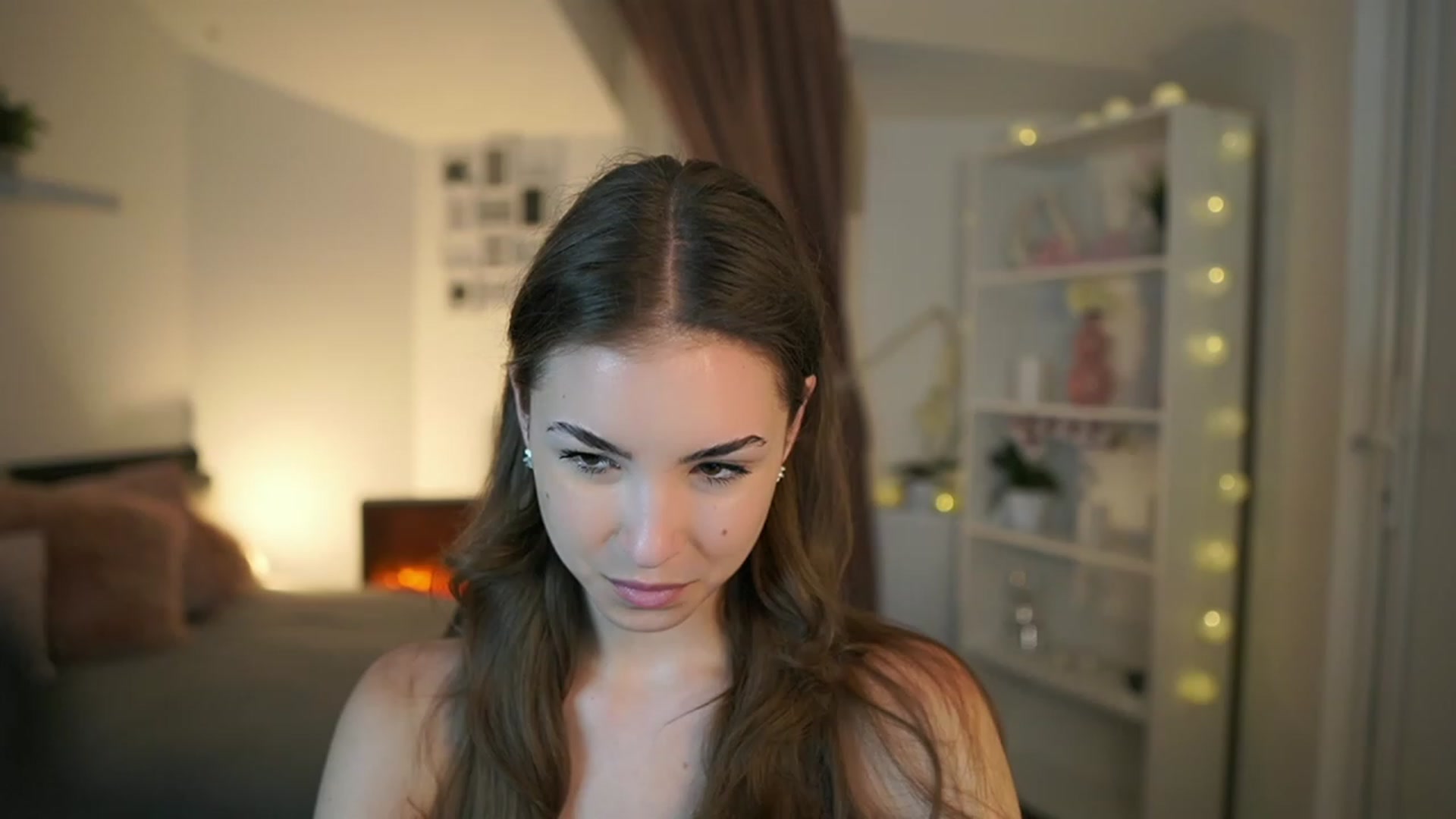 Gallery image thumbnail from Shy_jane's myfreecams stream on, 06/04/2023, 12:11 image 14 of 20