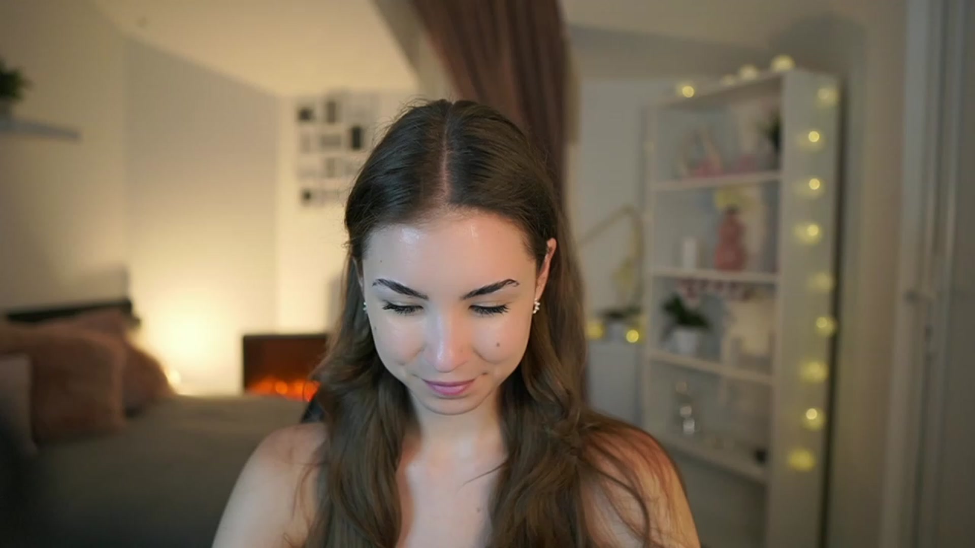 Gallery image thumbnail from Shy_jane's myfreecams stream on, 06/04/2023, 12:11 image 15 of 20