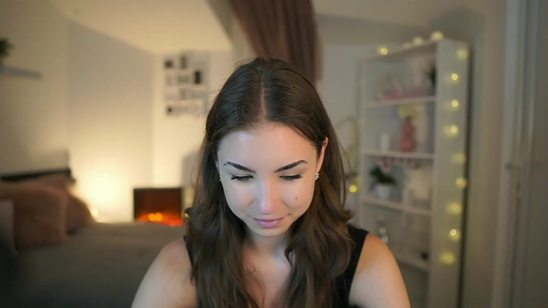 Gallery image thumbnail from Shy_jane's myfreecams stream on, 06/04/2023, 14:12 image 3 of 20