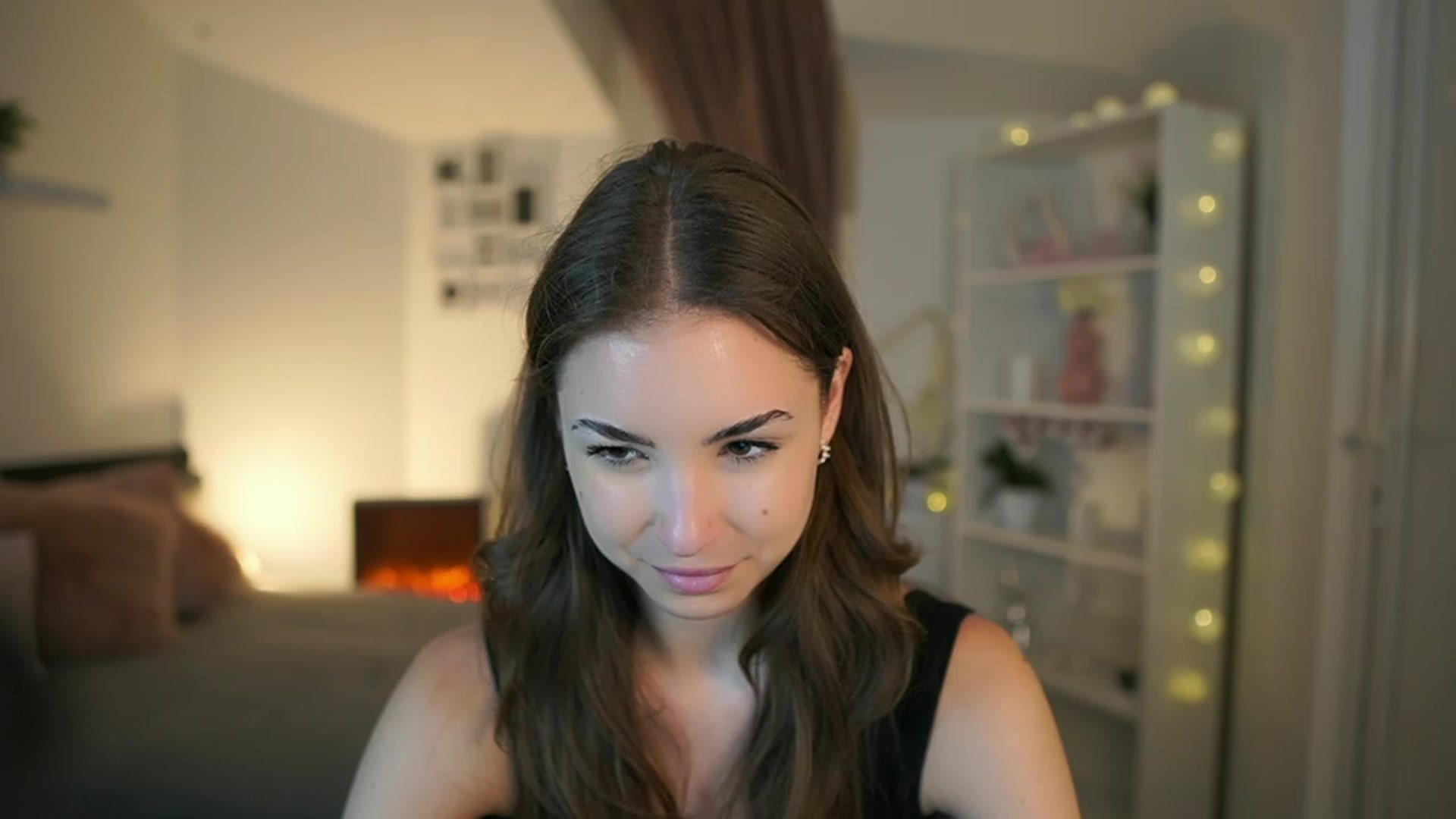 Gallery image thumbnail from Shy_jane's myfreecams stream on, 06/04/2023, 14:12 image 4 of 20