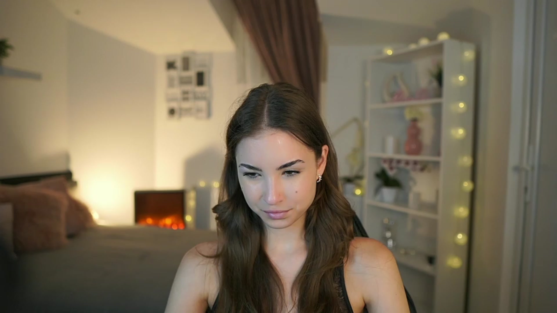 Gallery image thumbnail from Shy_jane's myfreecams stream on, 06/04/2023, 14:12 image 15 of 20