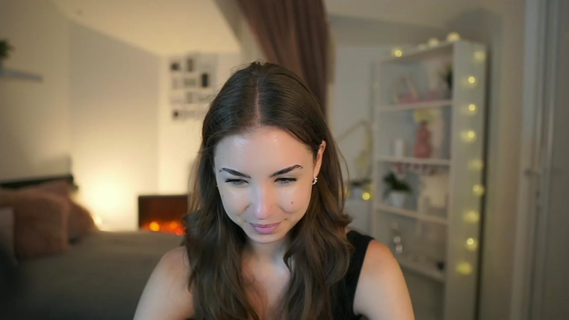 Gallery image thumbnail from Shy_jane's myfreecams stream on, 06/04/2023, 14:12 image 5 of 20