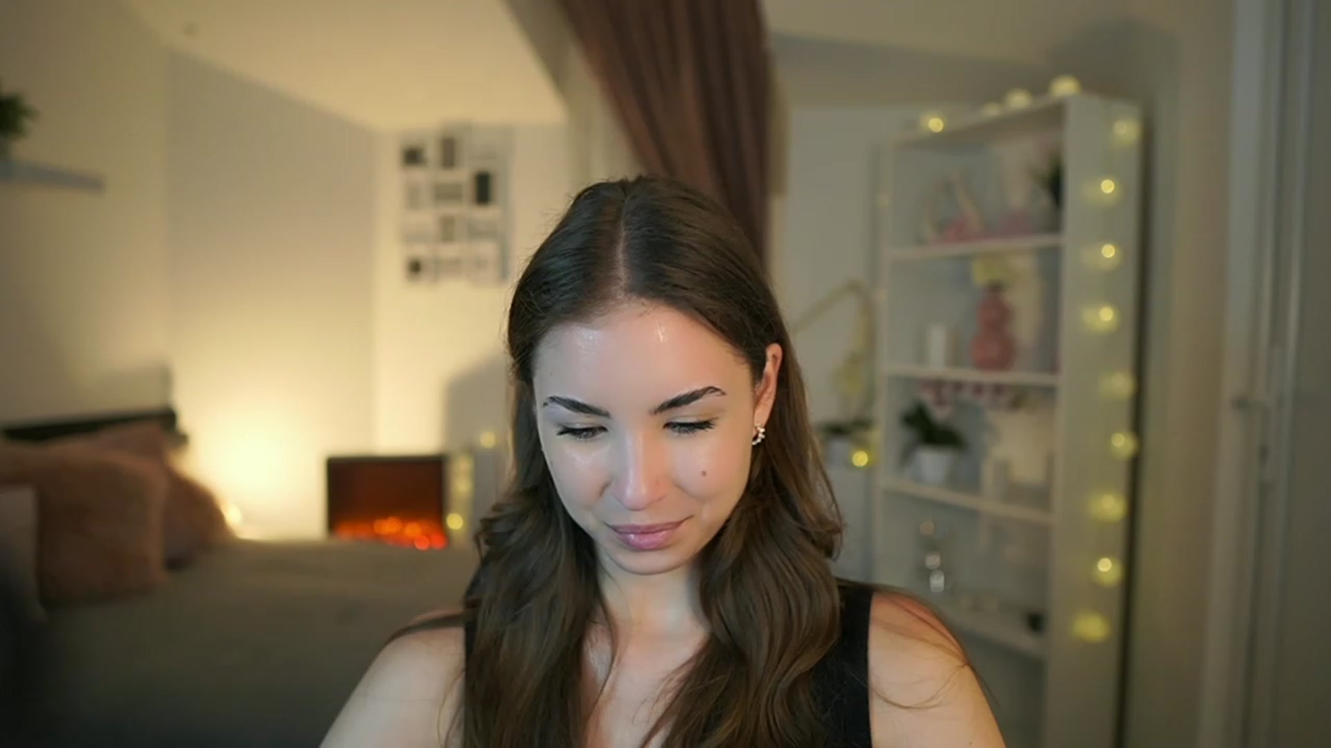 Gallery image thumbnail from Shy_jane's myfreecams stream on, 06/04/2023, 15:27 image 6 of 20