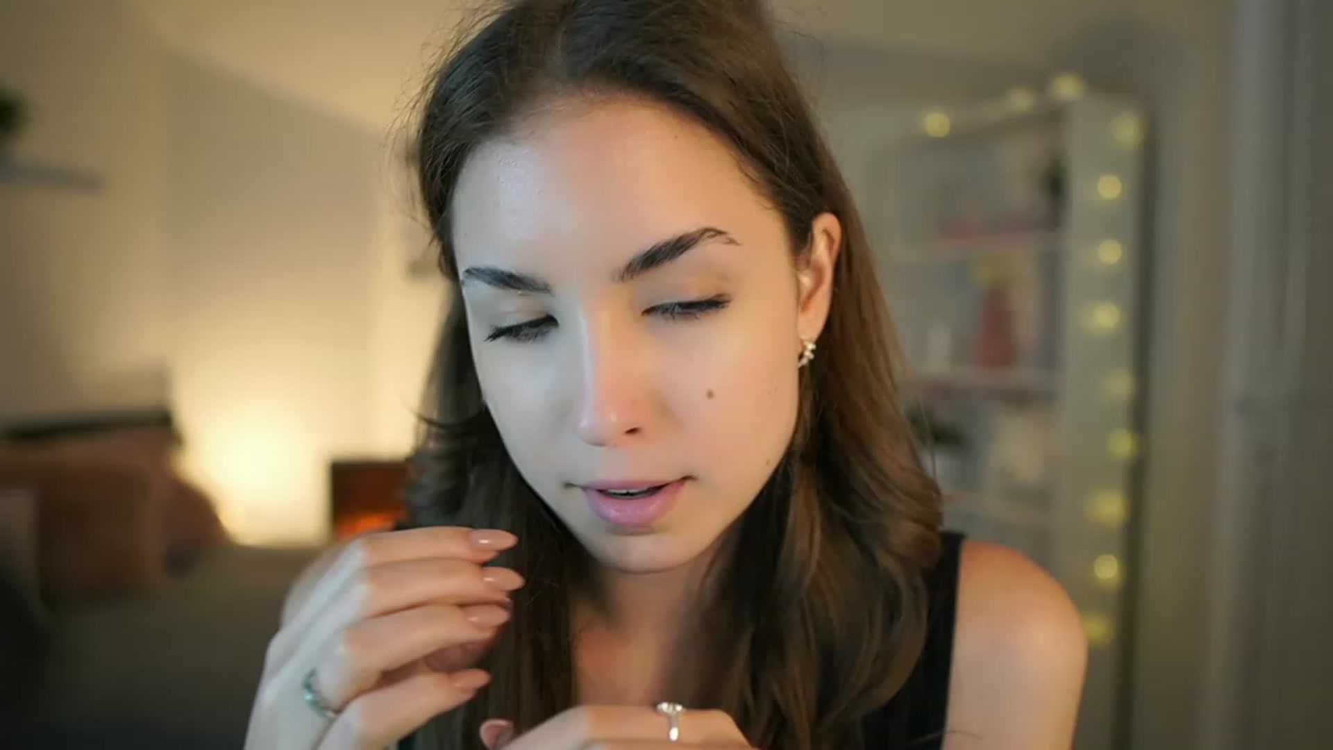 Gallery image thumbnail from Shy_jane's myfreecams stream on, 06/04/2023, 16:18 image 7 of 20