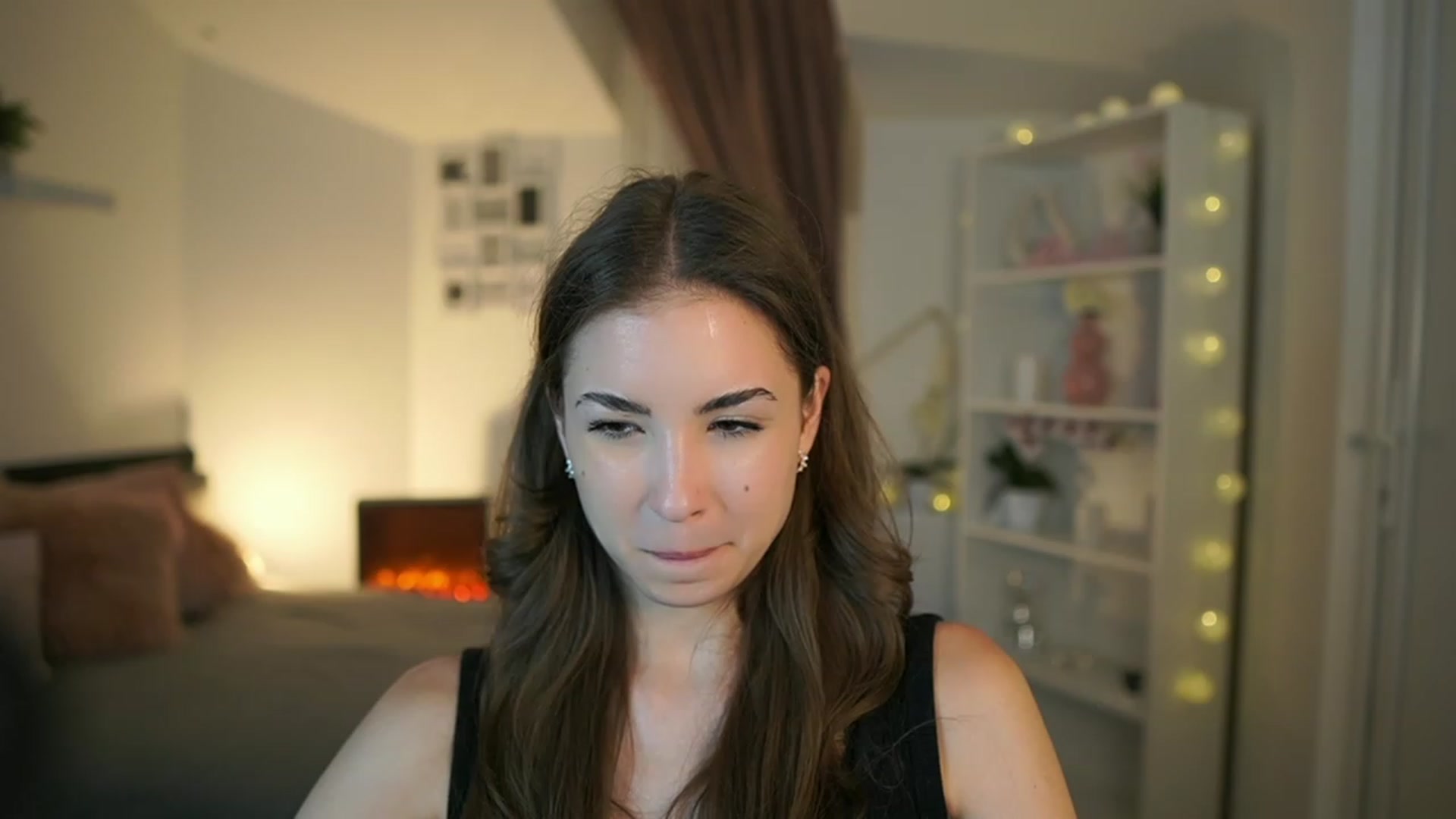 Gallery image thumbnail from Shy_jane's myfreecams stream on, 06/04/2023, 16:18 image 11 of 20