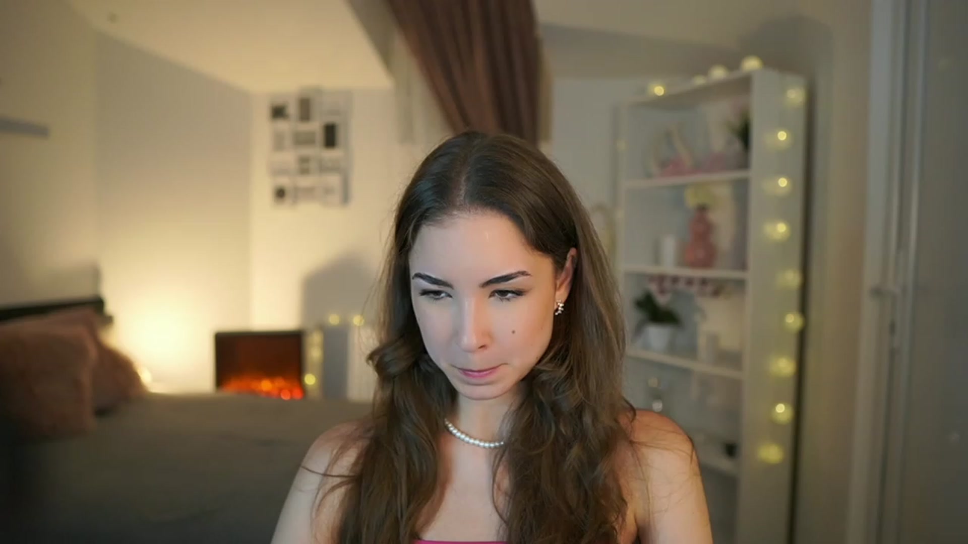 Gallery image thumbnail from Shy_jane's myfreecams stream on, 06/06/2023, 14:32 image 19 of 20