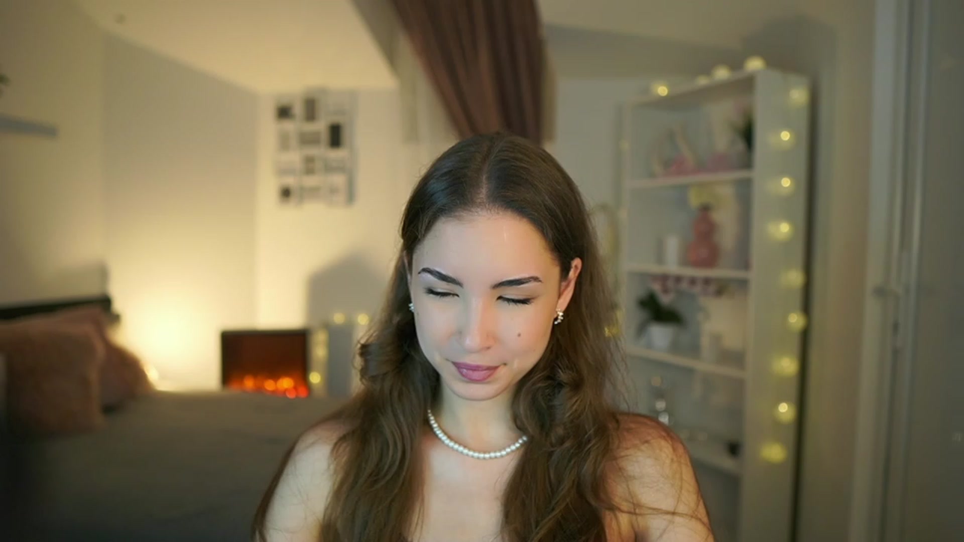 Gallery image thumbnail from Shy_jane's myfreecams stream on, 06/06/2023, 14:32 image 2 of 20