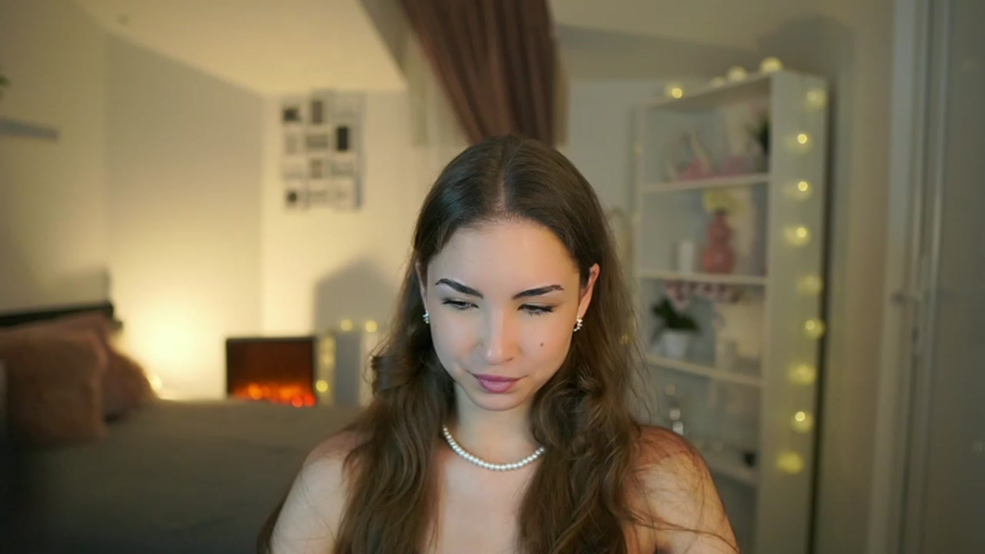 Gallery image thumbnail from Shy_jane's myfreecams stream on, 06/06/2023, 14:32 image 3 of 20