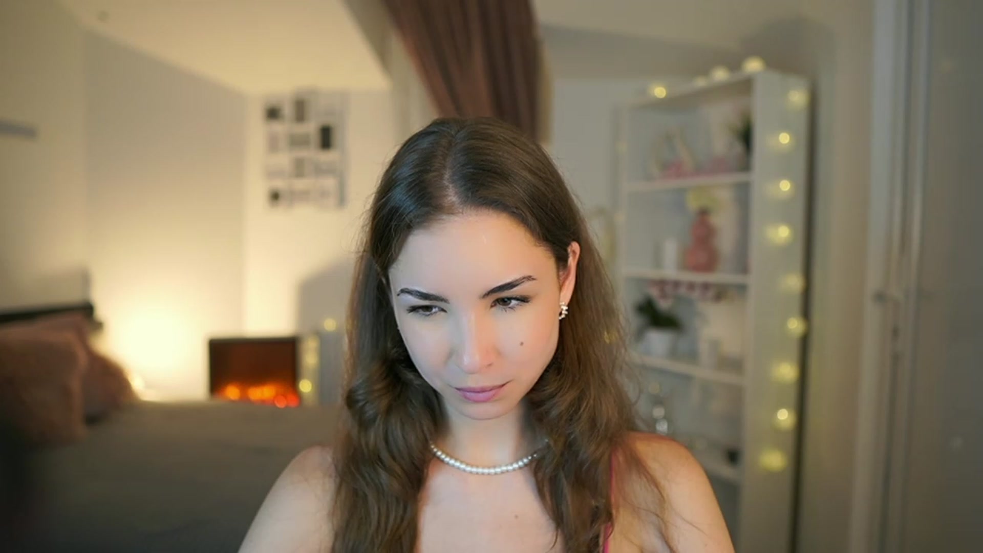 Gallery image thumbnail from Shy_jane's myfreecams stream on, 06/06/2023, 17:56 image 16 of 20