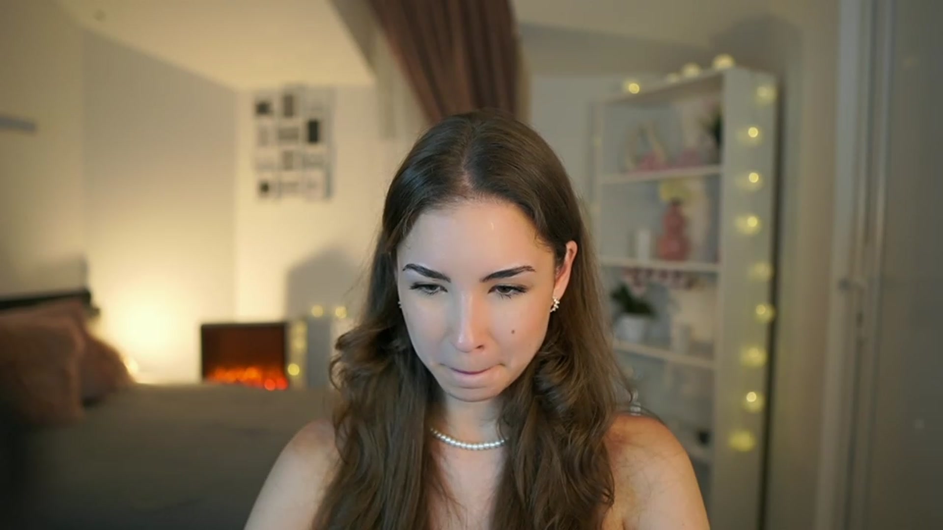 Gallery image thumbnail from Shy_jane's myfreecams stream on, 06/06/2023, 17:56 image 10 of 20