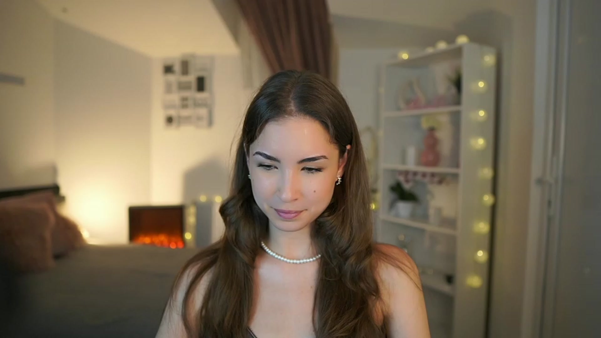 Gallery image thumbnail from Shy_jane's myfreecams stream on, 06/06/2023, 17:56 image 3 of 20